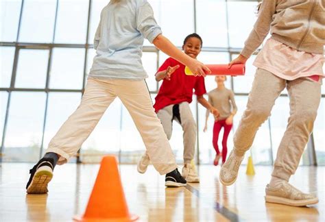 35 Indoor and Outdoor Relay Race Ideas for Kids .